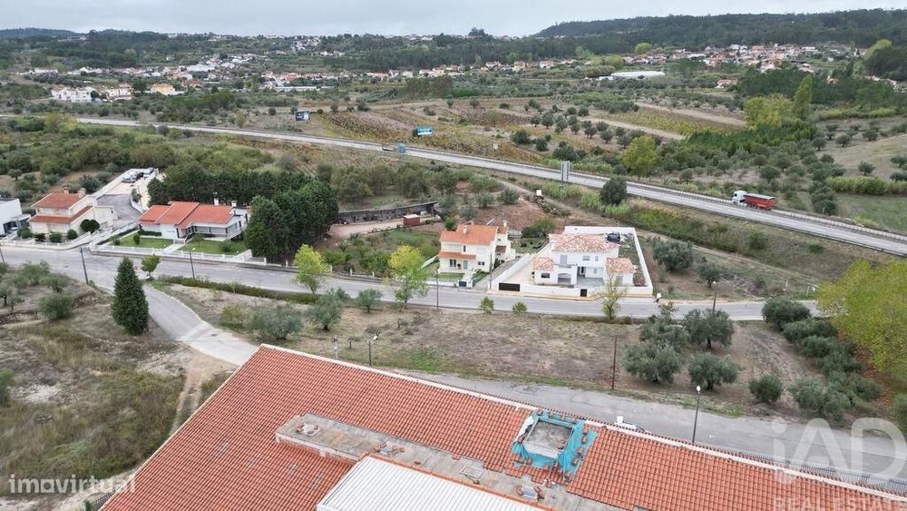 Terreno para construção em Souselas e Botão