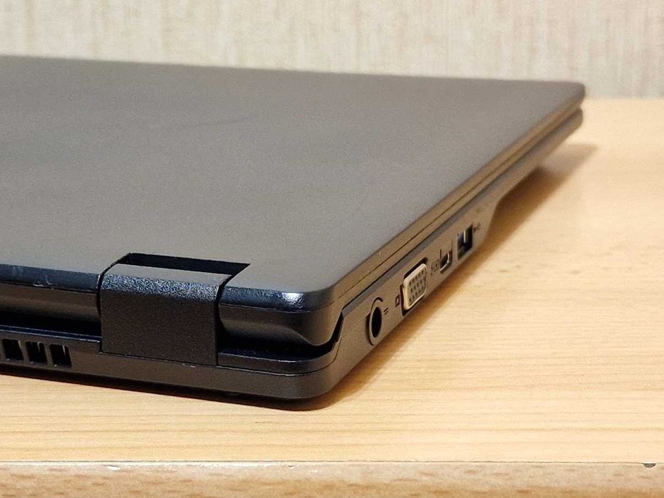 Сучасний ноутбук Fujitsu LifeBook E5511 Made in Japan Intel Core i5-1145G7 RAM 8Гб SSD 256Гб IPS Full HD Батарея 8 годин.