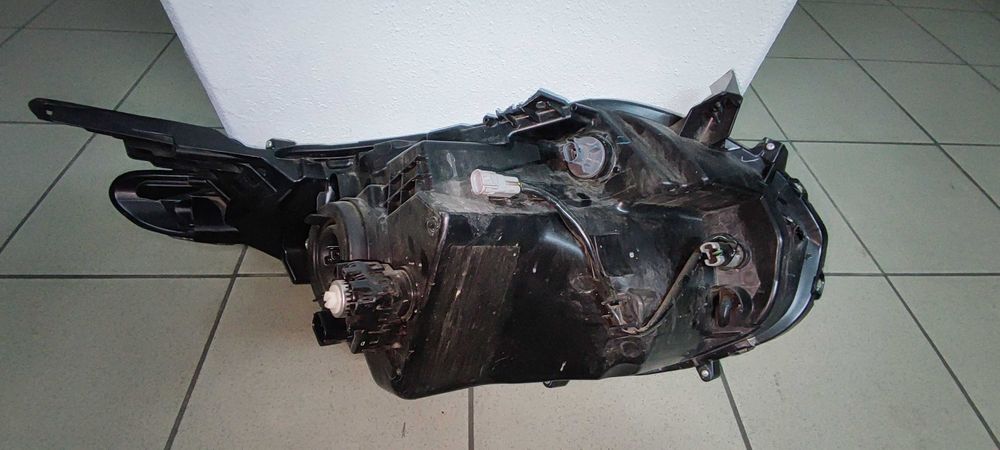 Faróis / Óticas Mitsubishi L200 a partir 2014 Original