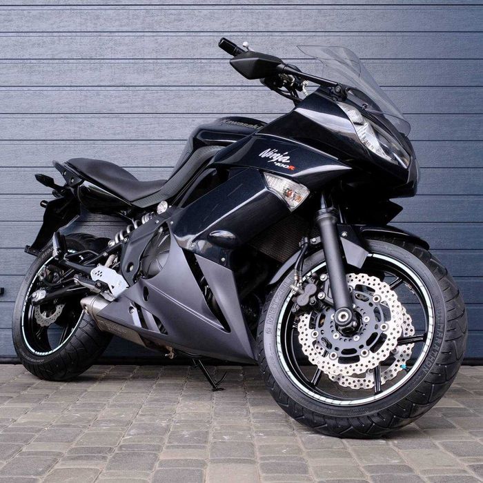 Продам мотоцикл Kawasaki Ninja 400R (8309)