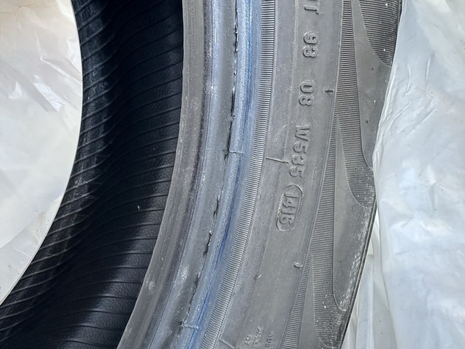 Pirelli scorpion 235/55/R19