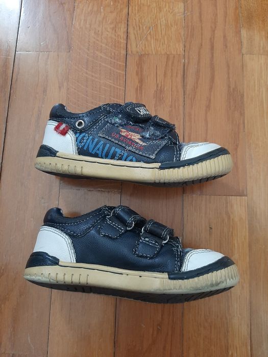 2 pares sapatilhas Chicco tamanho 24