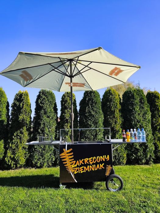 Wózek do zakręconego ziemniaka frytki na wynajem z obsługą, maszyna