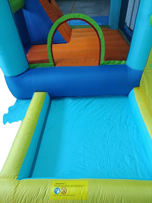 Insuflável Mega Escorrega