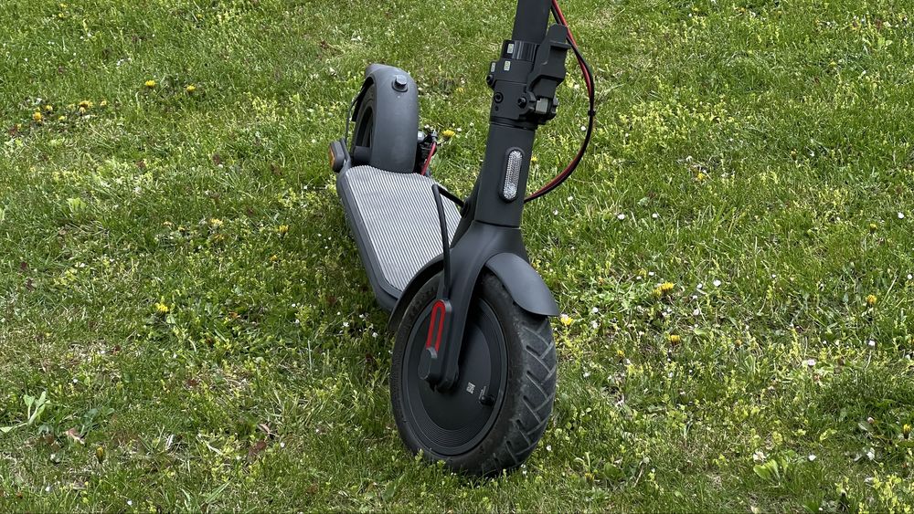 Електросамокат Xiaomi electric scooter 4