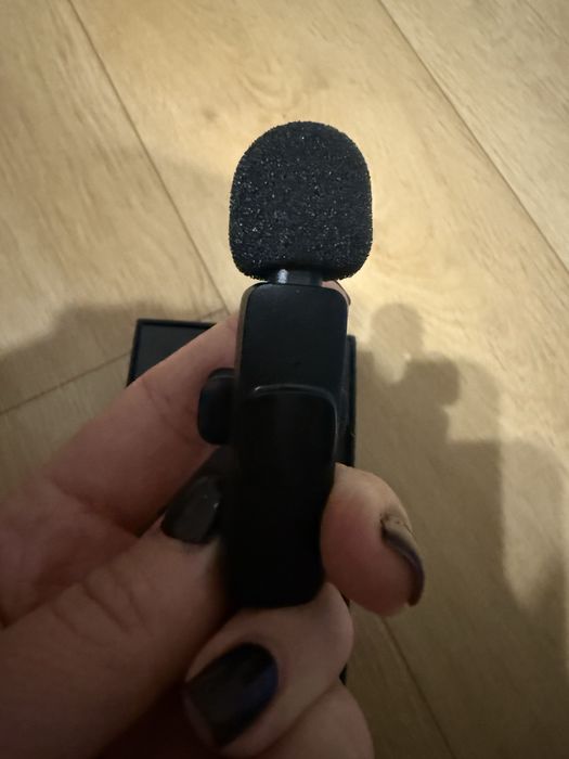 Бездротовий петличний мікрофон