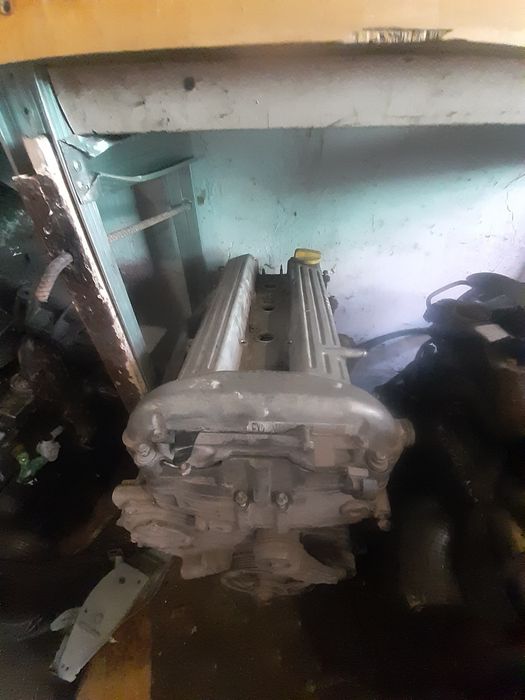 Двигун вектра с 2.2 z22se бензин в розборі, голова коленвал поршня