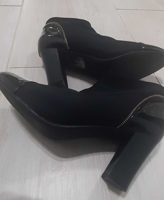Eleganckie buty na obcasie