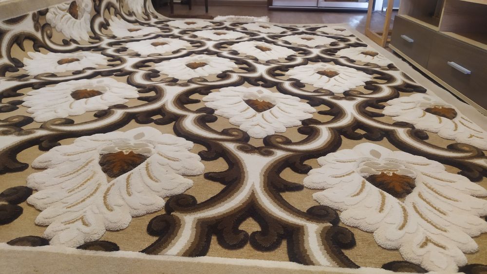 Продам ковёр килим 2ширина 2.90длина