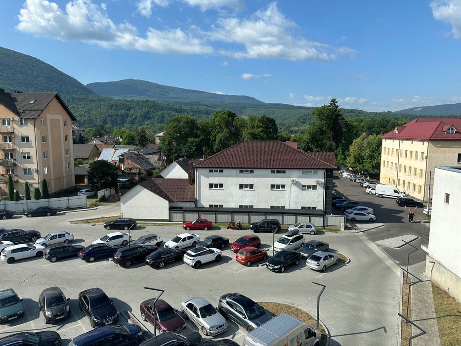 Оренда комерційного приміщення в центрі м.Тячів