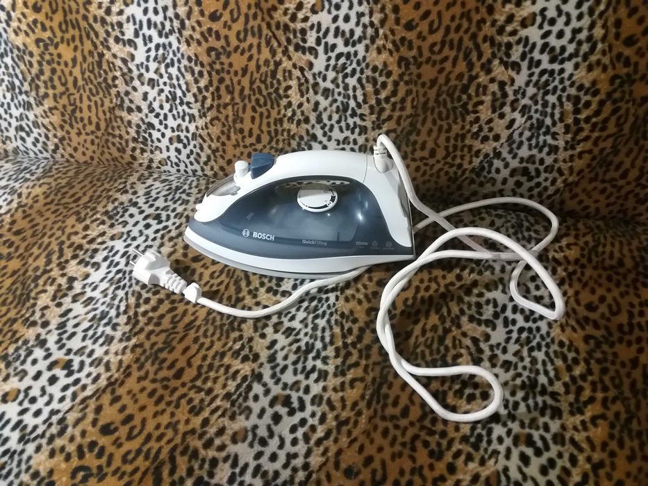Утюг паровой BOSCH TDA2365 QuickFilling (2200w)