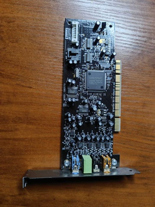 creative sound blaster x7 - купити комплектуючі для ПК - Ціна на