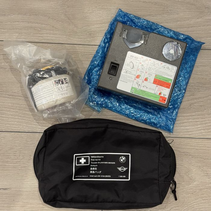 Автомобільний компресор з герметиком + сумка | Ремкомплект для шин