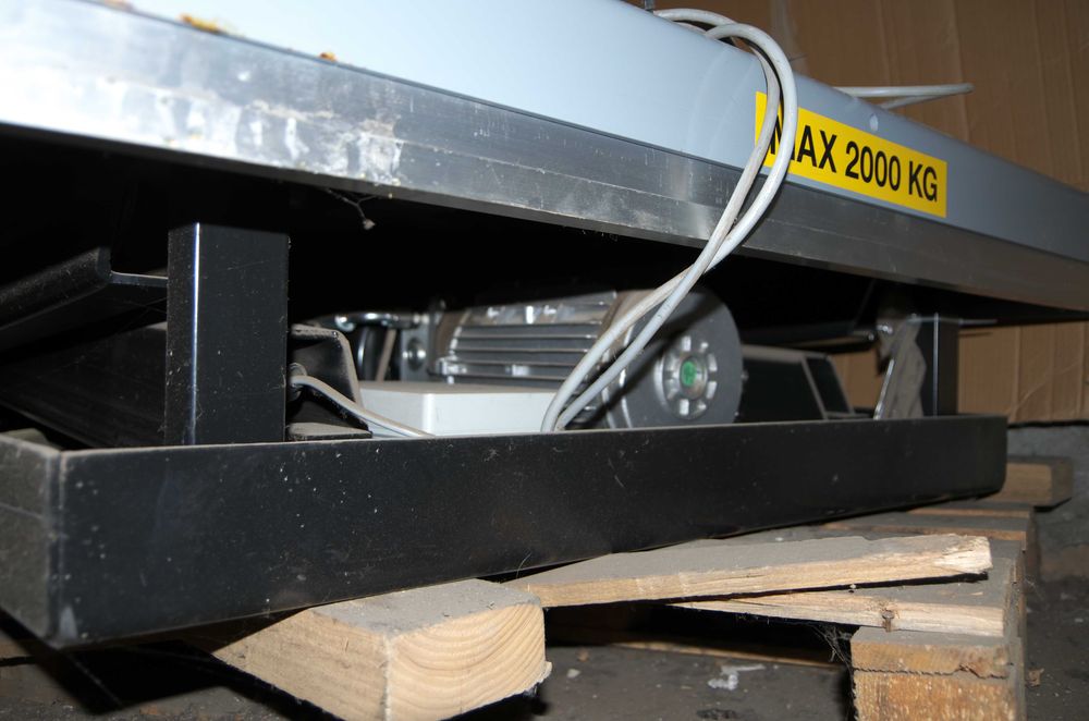 Podnośnik nożycowy IL3000SB, udźwig 2000 kg - używany