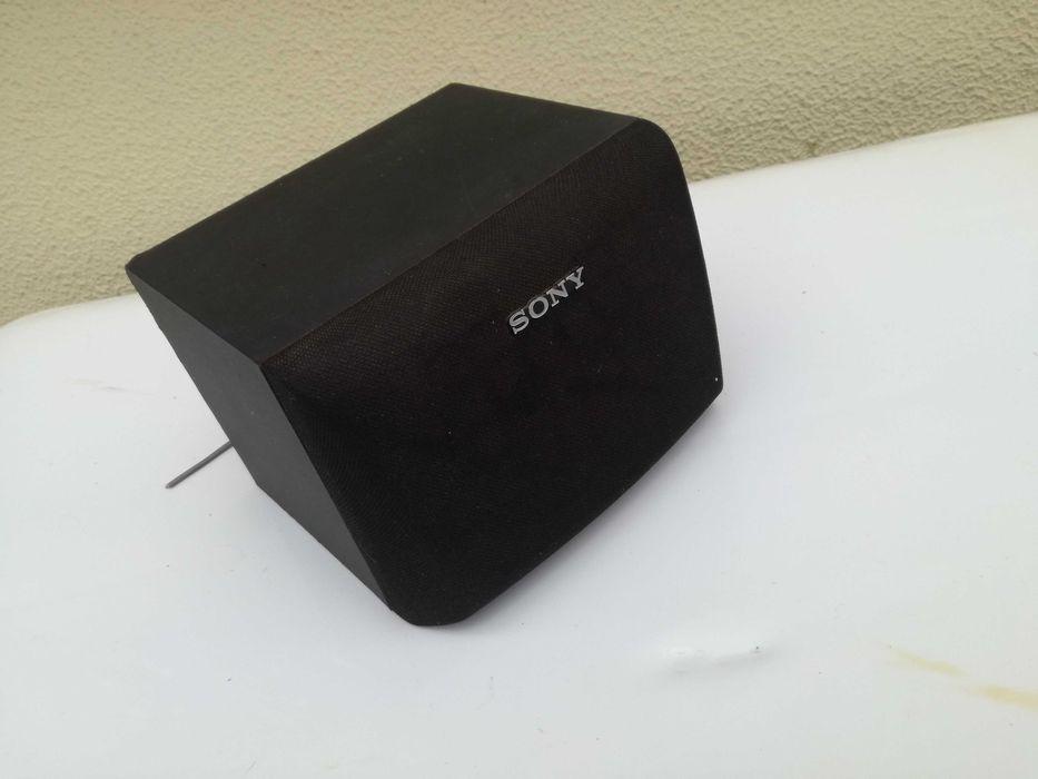 Coluna Sony modelo SS - SR 120