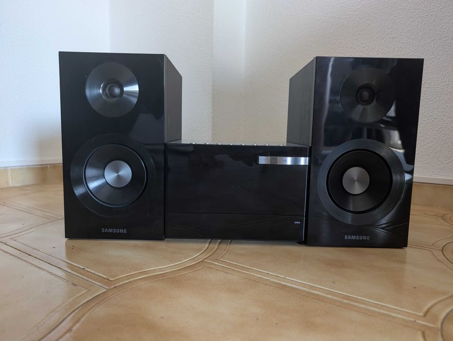 Samsung MM-D330D (Mini Aparelhagem)