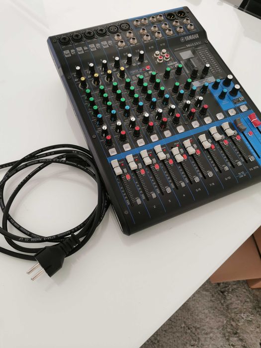 Mesa de mistura MG12XU
