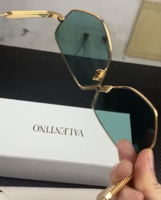 Okulary Valentino. Uniseks