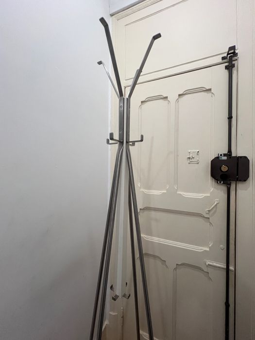Bengaleiro/cabide de pé IKEA Tjusig