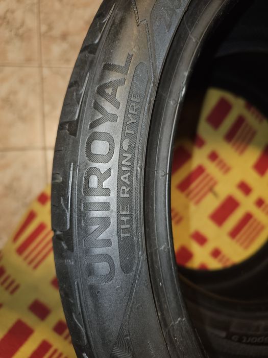 Opony Uniroyal RainSport 5 245 /35/ 18