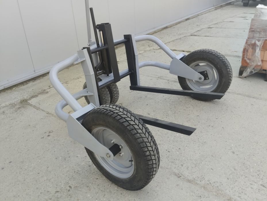 Wózek budowlany terenowy 1500 kg