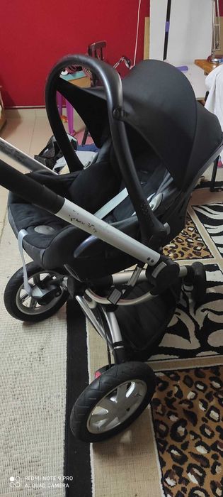 Carrinho Quinny , Ovo e Isofix em excelente estado