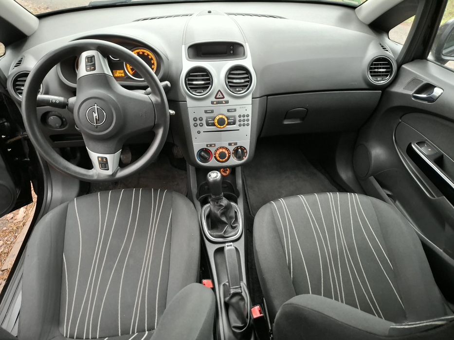 Opel Corsa 1.2b 2009