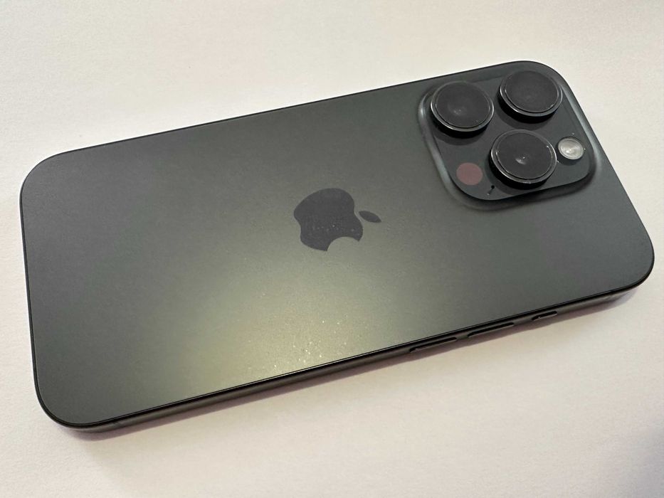 iPhone 15Pro 128 esim