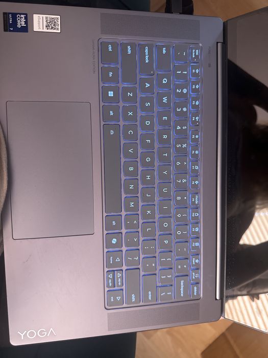 Laptop yoga slim 7