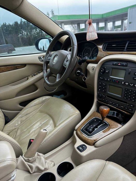 Автомобіль Jaguar X-type 2006