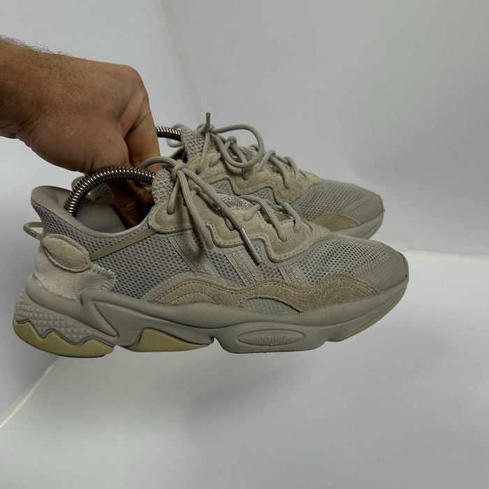 Кросівки Adidas Ozweego Розмір 38.5