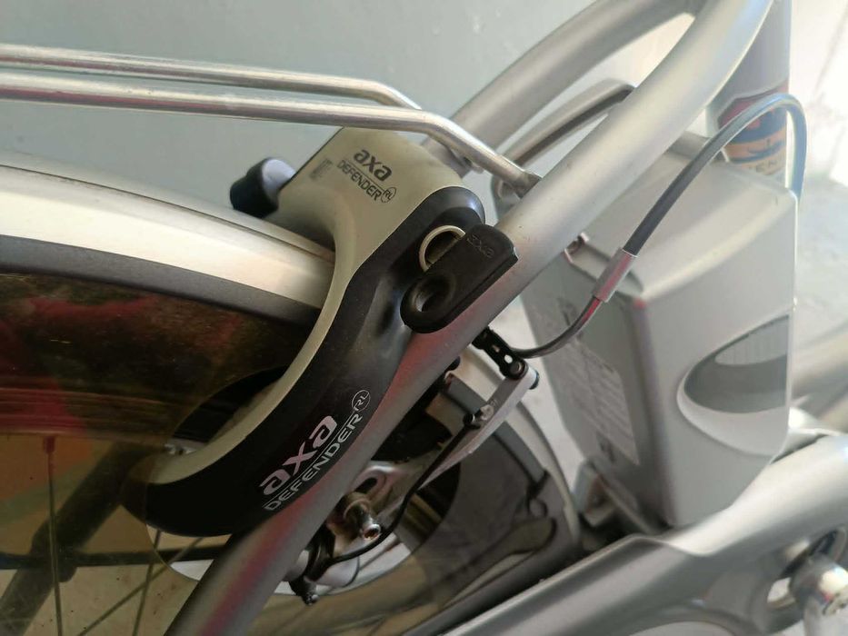 Rower ze wspomaganiem elektrycznym w super stanie .
