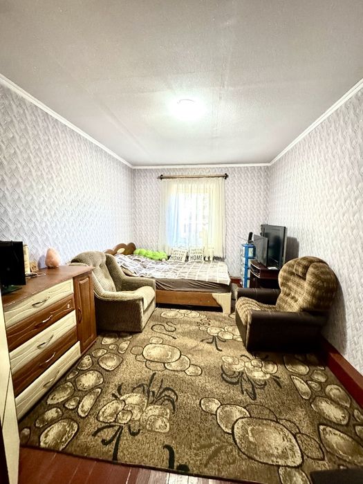 Продам просторный дом в Старых Кодаках.Парковая.