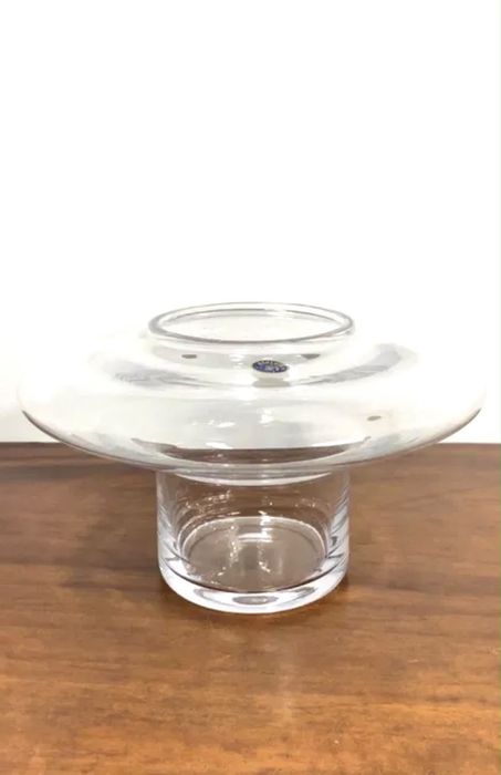 Vaso em formato de cogumelo da Bohemia.