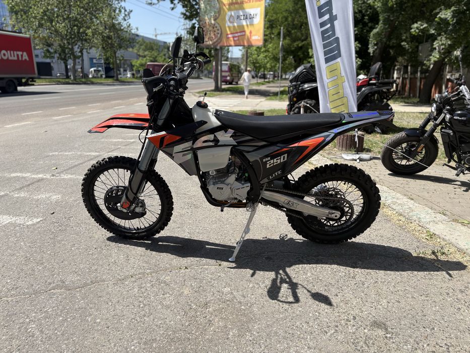 Мотоцикл ESX 250 Lite II