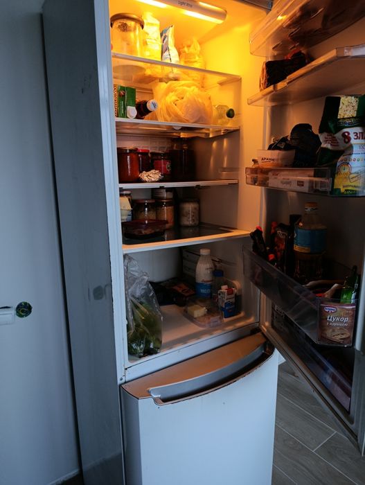Холодильник Indesit. Б/у