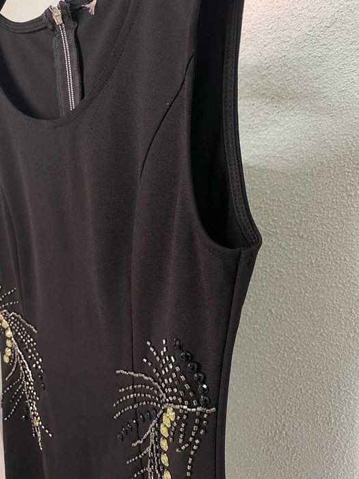 Vestido Preto com Brilhos