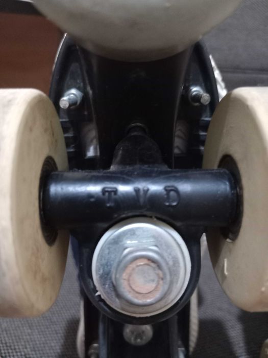 Patins iniciação hóquei - Chassis TVD