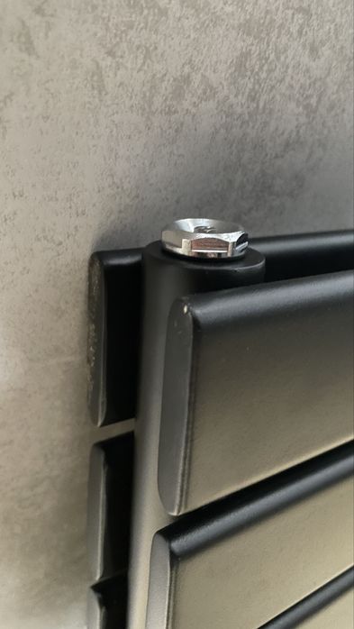 Радиатор отопления Livorno II 8/1000 черный