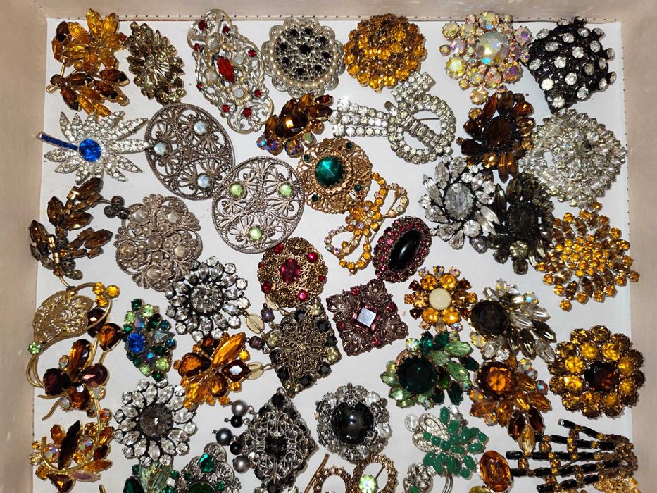 Брошь кольцо Чехия брошка янтарная  бусы сатин СССР браслет Дамаскин