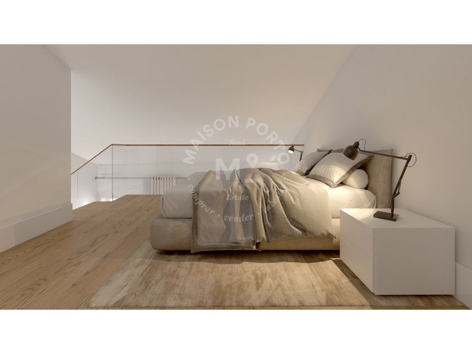 Apartamento T1(Loft) com Mezanino e Varanda com vista do Rio Douro ...