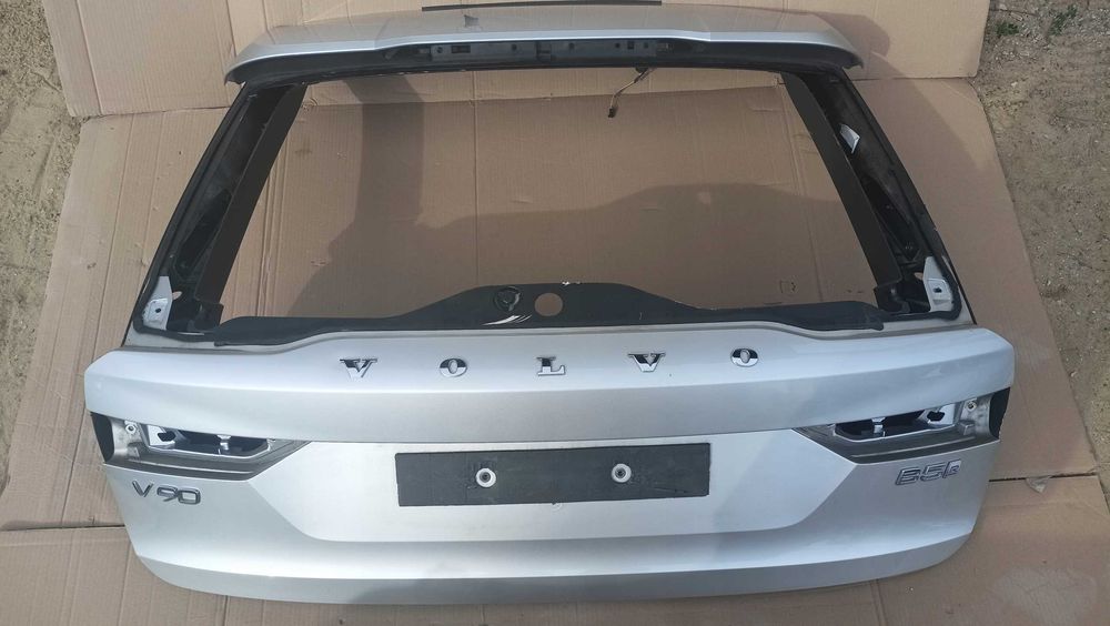 Volvo V90 II Кришка багажника