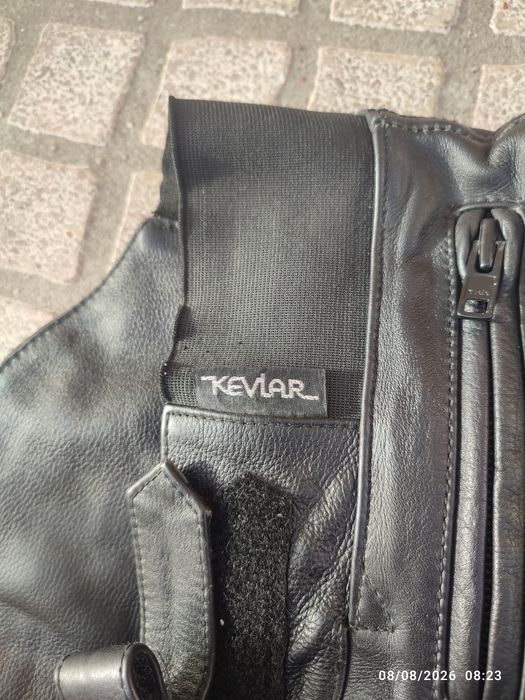 Calças de Moto em Pele com Proteções Integradas