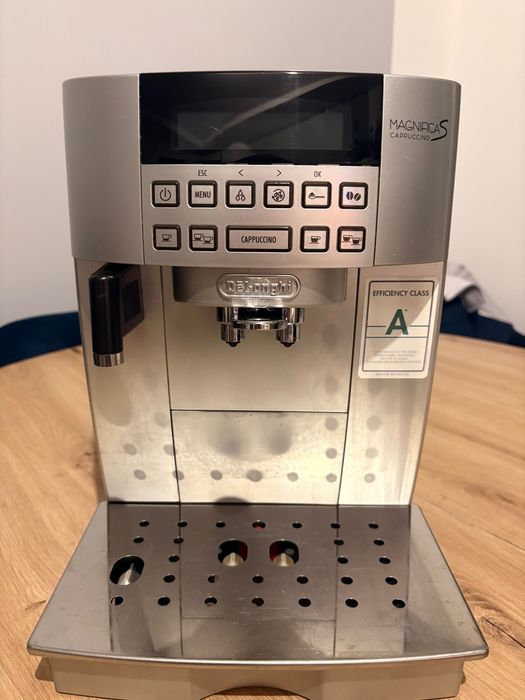 Express do kawę DeLonghi Magnifica S Cappuccino