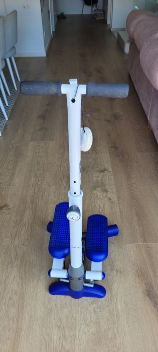 Step Machine458972111769456641
