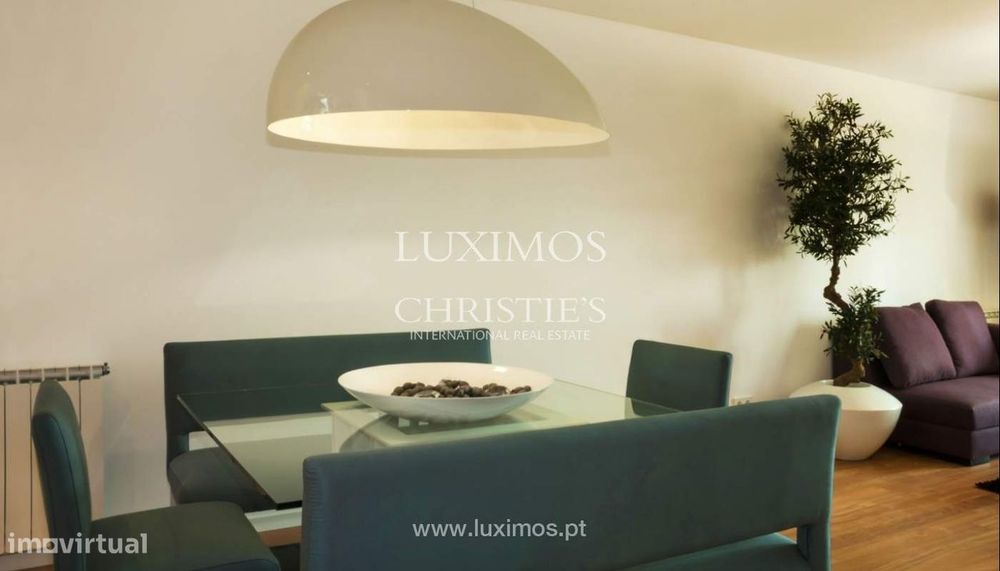 Two-Bedroom Apartment for Rent near Boavista in Porto