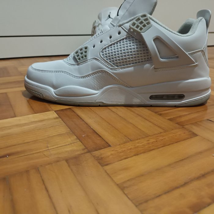 Nike Air Jordan 4