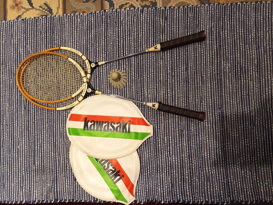 Par de raquetes em madeira vintage para badminton