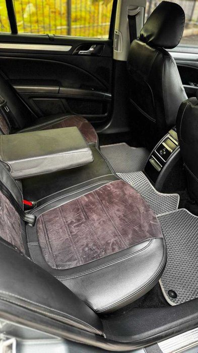 Skoda SuperB 2009 2.0 TDI AT Elegance