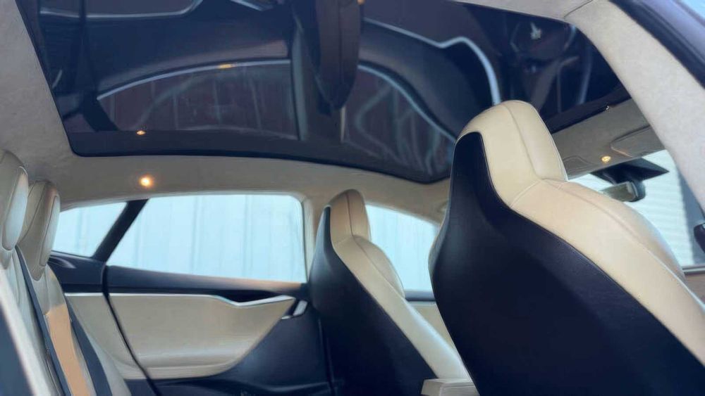 Tesla Model S 75      2017